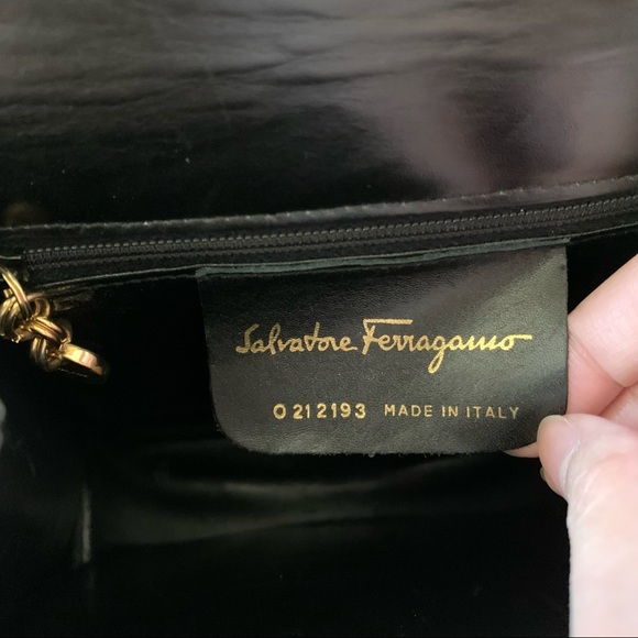 Salvatore Ferragamo Gancini 2 way handbag - Picture 7 of 9